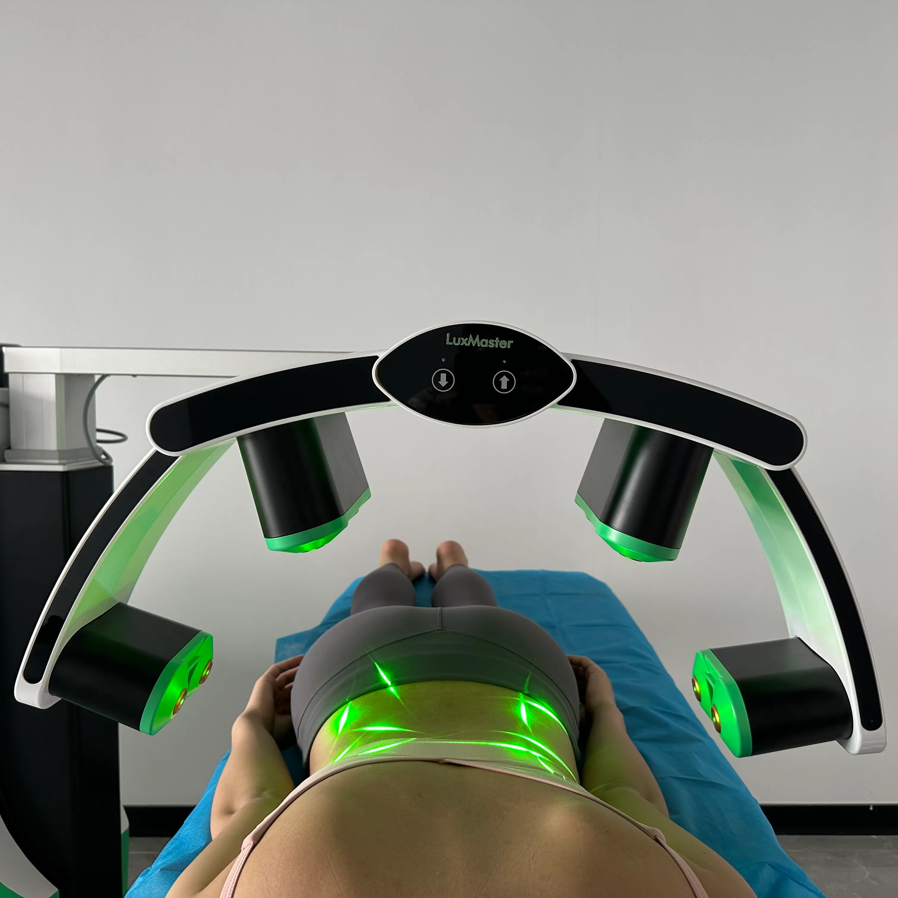 How Does 6D Lipo Laser Help You Lose Fat?